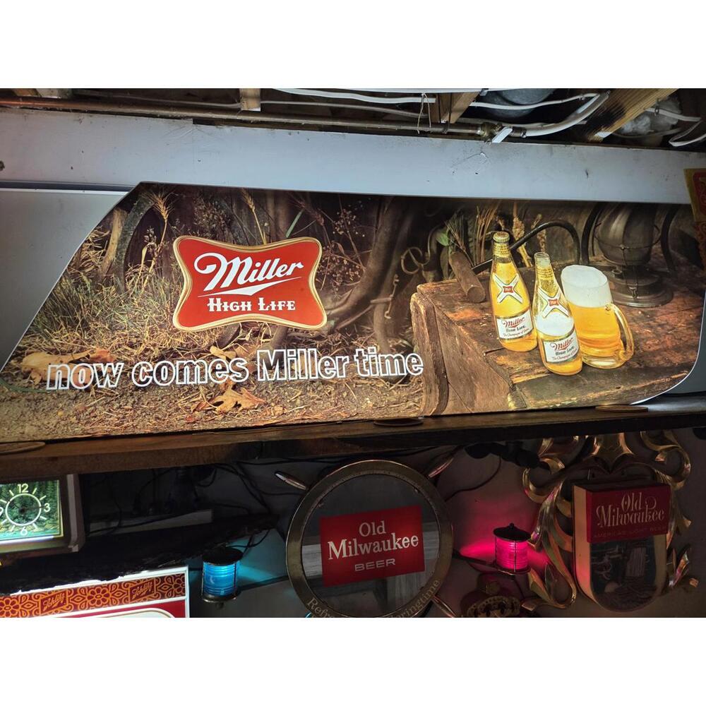 Vintage Miller High Life Lighted Bar Sign ** Local pickup only